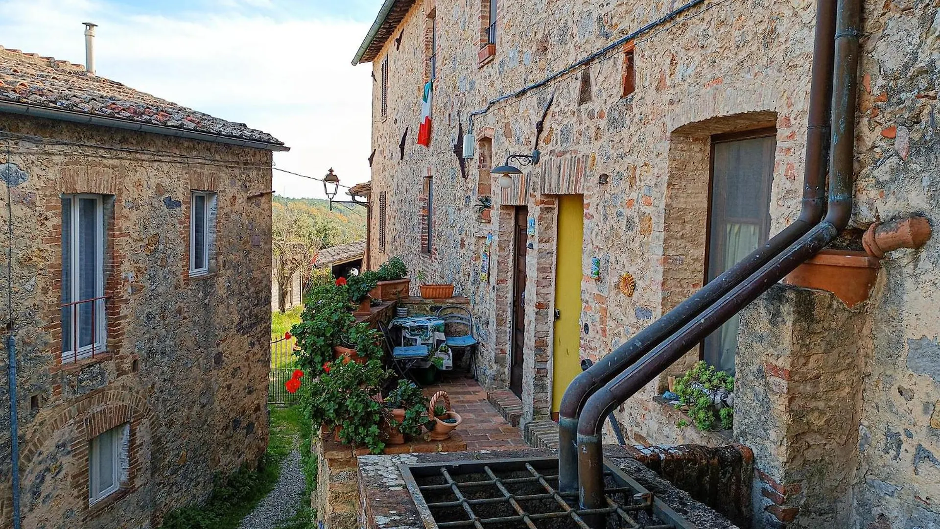 Nice Apartment In Monticiano With House A Panoramic View